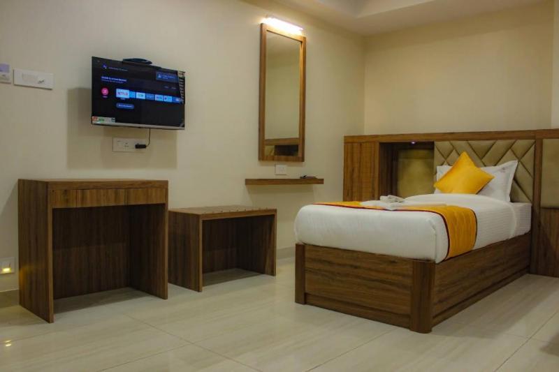Rr Mount Elite Suites Ченнаї Екстер'єр фото