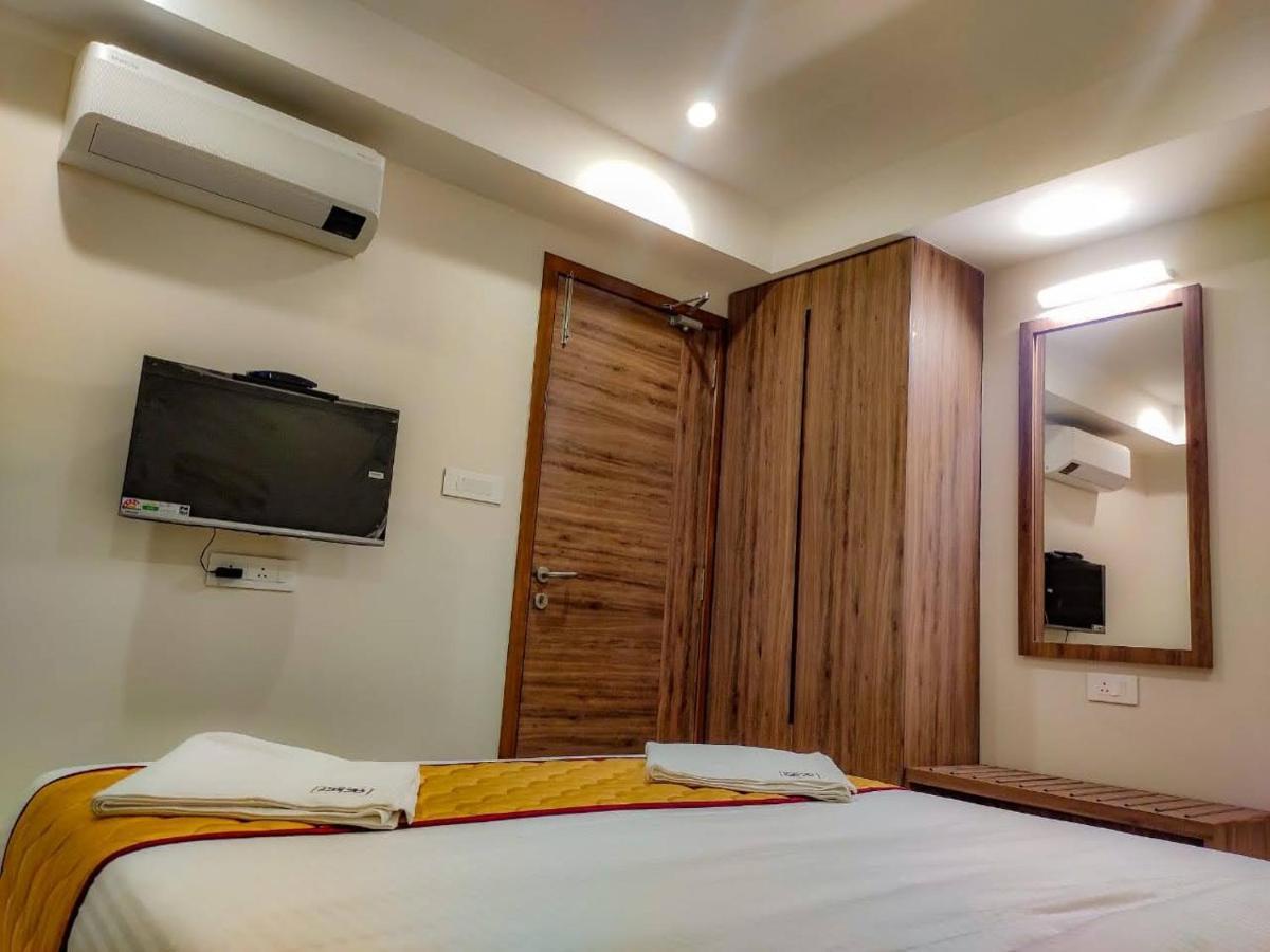 Rr Mount Elite Suites Ченнаї Екстер'єр фото