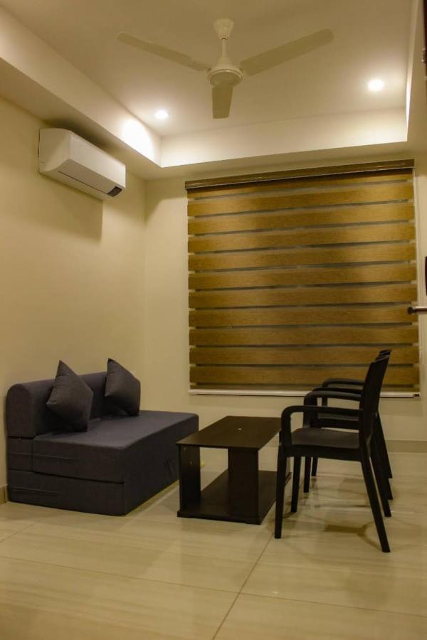Rr Mount Elite Suites Ченнаї Екстер'єр фото