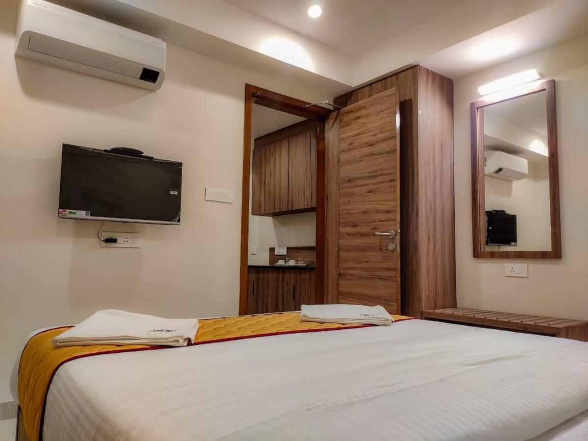 Rr Mount Elite Suites Ченнаї Екстер'єр фото
